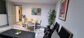 Apartment, Multiple Beds | Interior