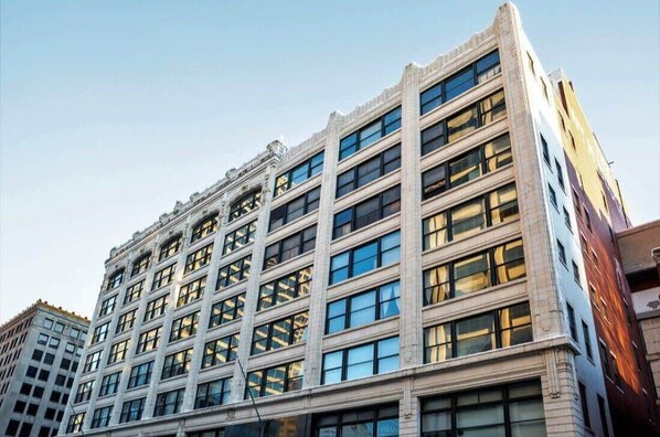 Exterior - CozySuites at The Block -Direct Skybridge Access#1 (Indianapolis)