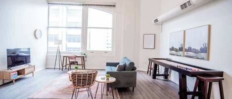 Televisión y oficina