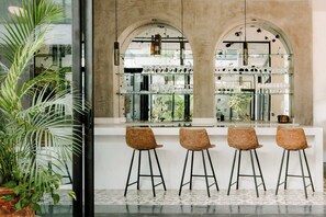 Bar (in der Unterkunft)