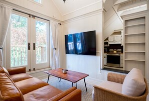 Télévision, chaîne hi-fi, espaces bureaux