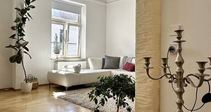 90 m2 - Space to Chill & Work & Rest