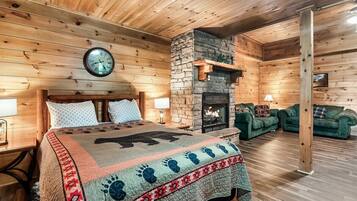 4 bedrooms, WiFi (free), bed sheets