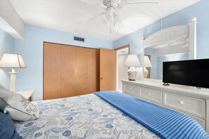 1 bedroom, WiFi, bed sheets - One Bedroom Oceanside Condo w/ Nice Views and Pool (Ocean City)