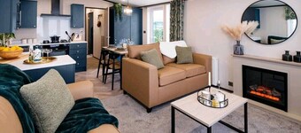 Heather William Lodge in Woodhall Spa. Perfect for Couples, Families, and Pets!