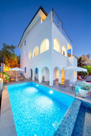 Front of property - evening/night - KAYA APARTMENTS KALAMAR (Kas)