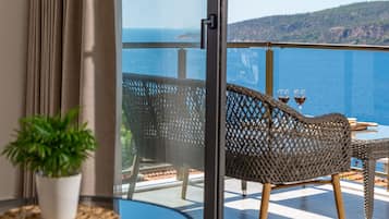 Deluxe Suite | Terrace/patio