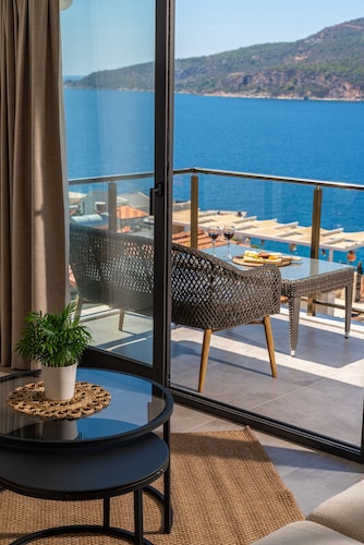 KAYA APARTMENTS KALAMAR