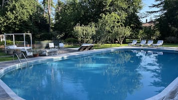 Piscina externa