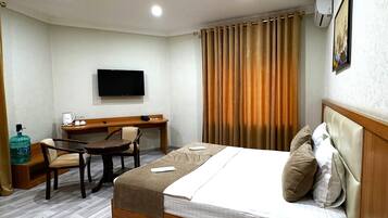 Kahden hengen standard-huone | Työpöytä, ilmainen Wi-Fi