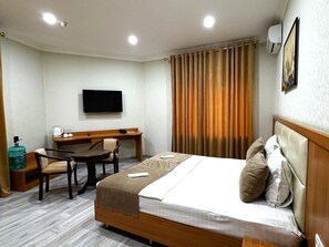 Habitación estándar doble | Escritorio y wifi gratis