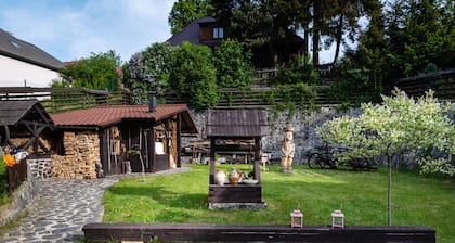 Traditional cozy cottage in Tatras w/firepit, super close to great hiking trails