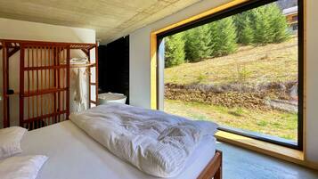 Chalet | 4 bilik tidur, seterika/papan seterika, Wi-fi percuma, cadar katil