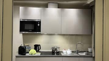 Appartamento Executive, vista canale | Cucina privata