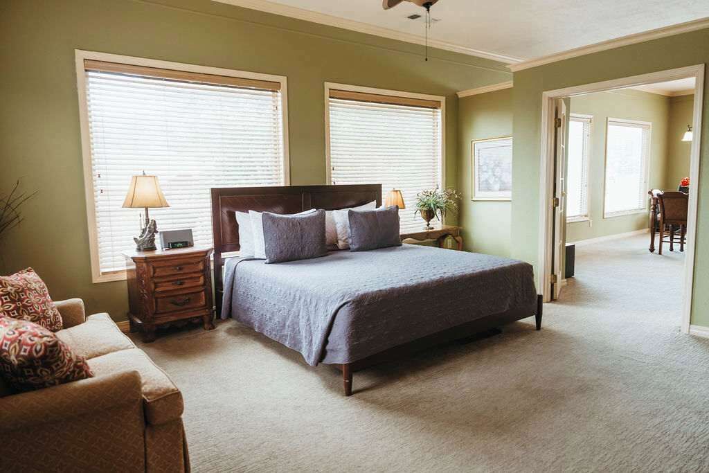 1 makuuhuone, työpöytä, silitysrauta/-lauta, Wi-Fi