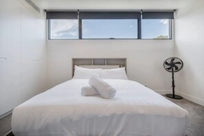 Maison, plusieurs lits | 4 chambres, espace de travail pour ordinateur portable