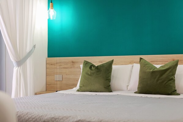Quarto casal standard | Edredons de pluma, camas com colchões de espuma com sistema de memória