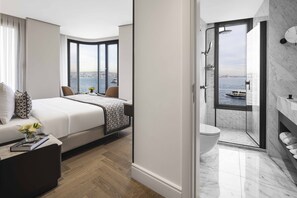 套房, 海景, 轉角 | 迷你吧、房內夾萬、書桌、隔音