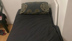 开间 | 熨斗/熨衣板、免费 WiFi、床单
