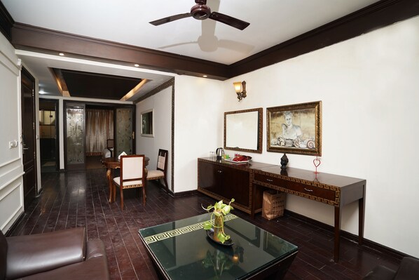 Royal Room | Living area - Lyf Corporate Suites. New Friends Colony (New Delhi)