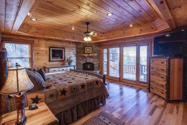 10 bedrooms, desk, iron/ironing board, free WiFi