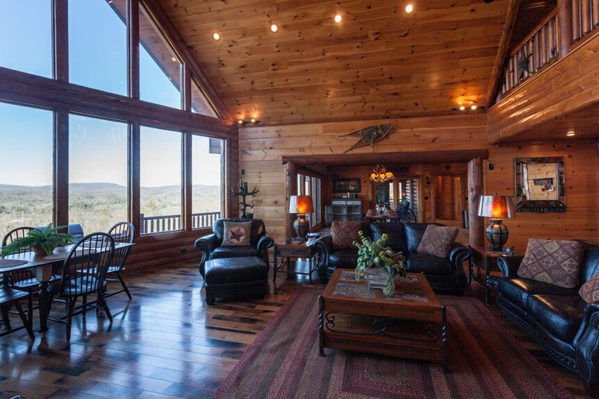 Five Star Lodge And Stables Is Pet Friendly With A Big Mountain View. Hot Tub, Firepits. Ideal For Weddings And Corporate Retreats - Blue Ridge, GA