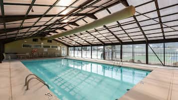 Innenpool, beheizter Pool