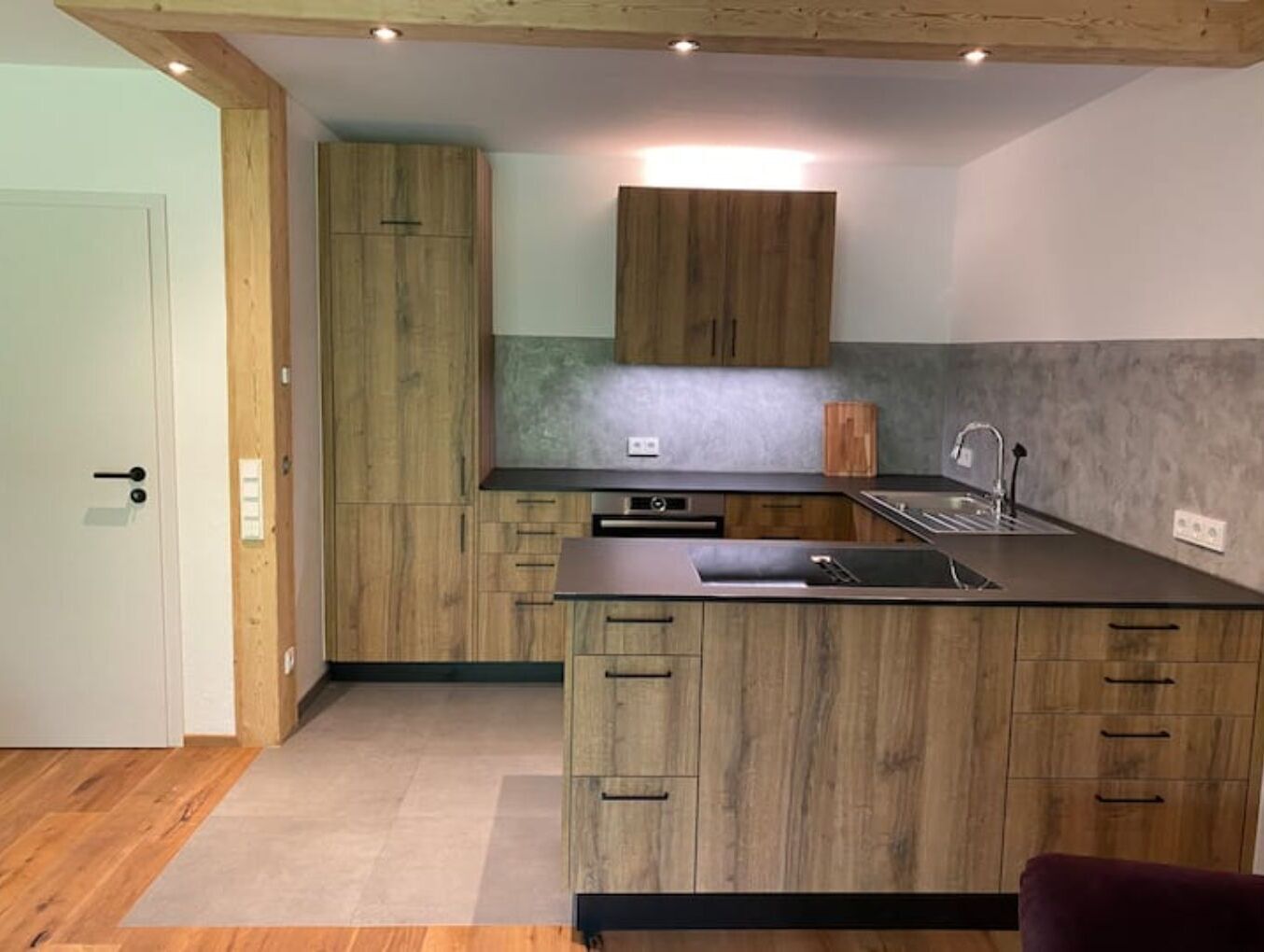 Kühlschrank, Ofen, Herdplatte, Geschirrspüler