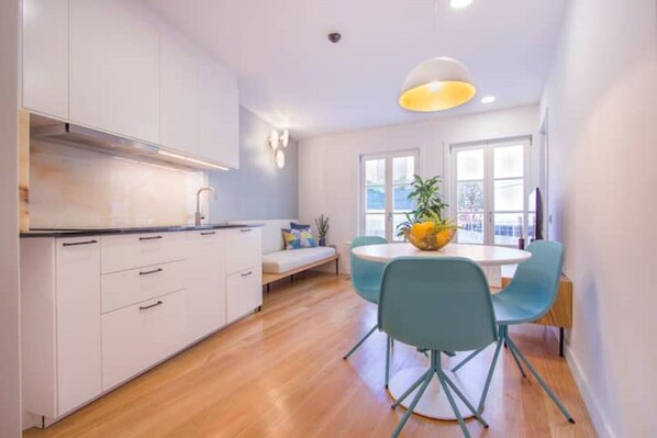 Dining - STA Luzia - 2Tr - Blue Singular (Guimarães)