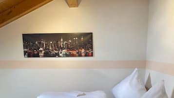 1 bedroom, iron/ironing board, travel crib, WiFi