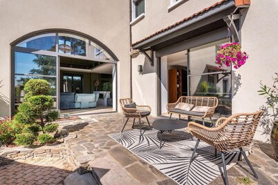 Les cèdres bleus - Beautiful house with pool and garden