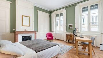 4 slaapkamers, een strijkplank/strijkijzer, wifi, beddengoed