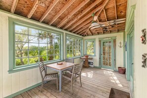 Dining - Back Bay Hideaway on the Intracoastal (St. Augustine)