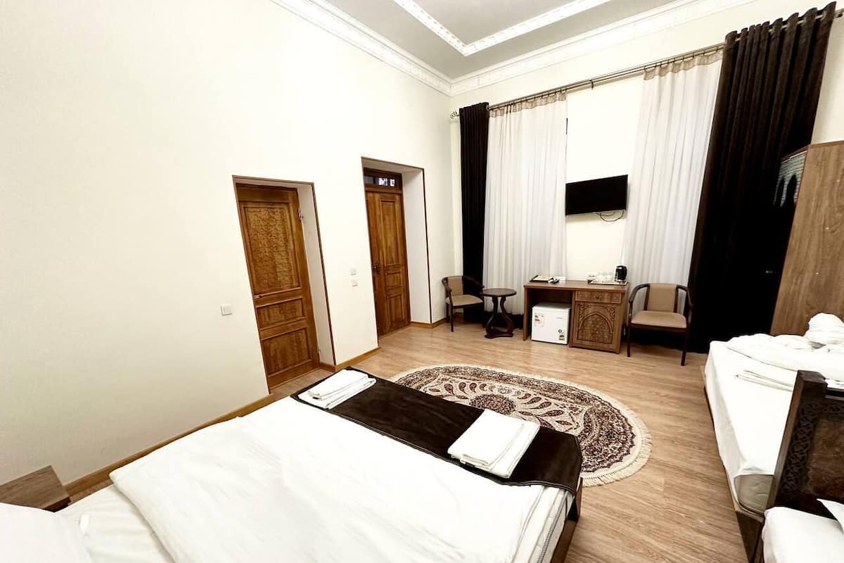 Superior Quadruple Room, Garden View
