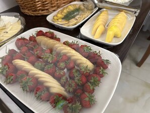 Free daily buffet breakfast  - Imperial Palace Bukhara (Bukhara)