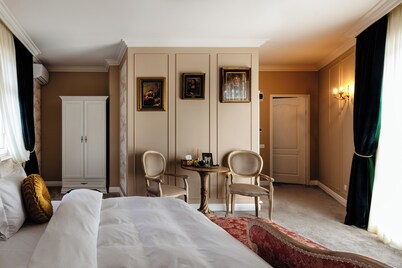 Ateneea Luxury Rooms