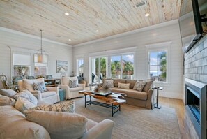 Smart TV, fireplace, ping pong