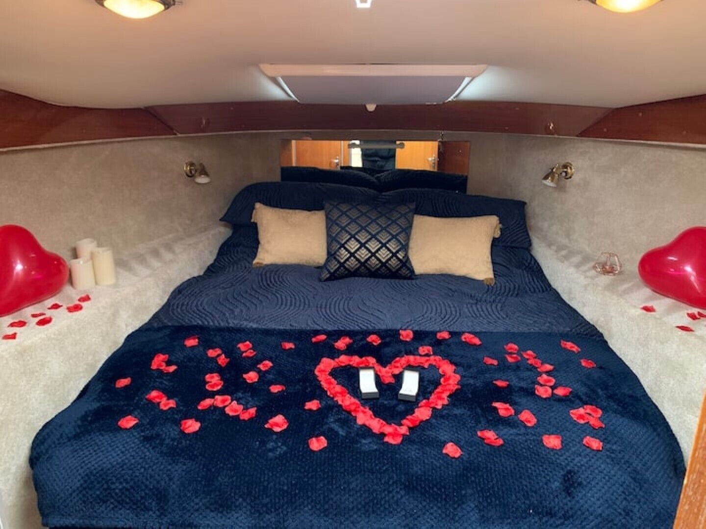 2 多间卧室、免费 WiFi、床单