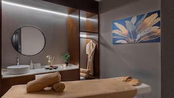 Espace de soins pour les couples, sauna, bain à remous, hammam