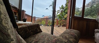 Historical Sea view apartment close to Mosselbay Point, shops & lighthouse