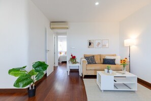 Smart TV - Coral SeaShell by Fidalsa (Lomas de Polo-Pinomar)