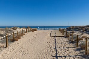 Imagen sin descripción, 4 de 27, botón