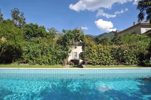 Outdoor pool - Villa & Pool Cernobbio Lake Como (Cernobbio)