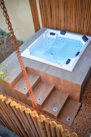 Bain à remous privé