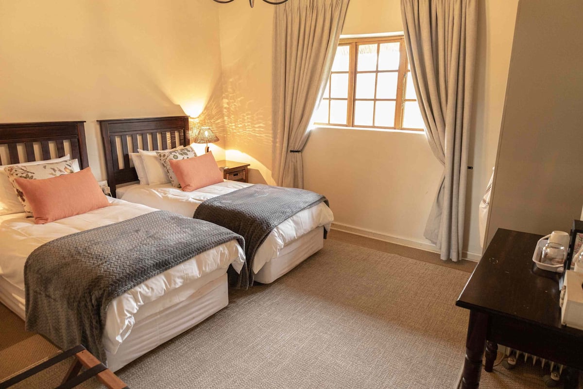 4 bedrooms, free WiFi