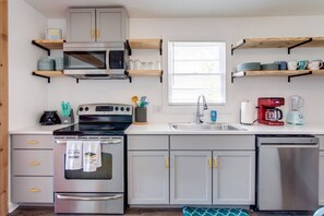 Fridge, microwave, oven, stovetop - Retro Fun · Pac-Man Arcade · Fenced Yard · MTSU (Murfreesboro)