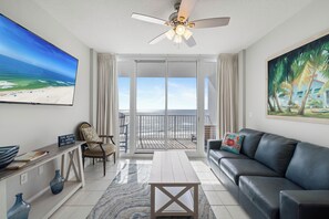 TV - Gulf Front Condo | Outdoor & Indoor Pools! (Gulf Shores)