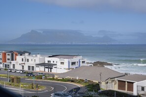 Apartment (1 Bedroom) | Interior - Blouberg Heights 207 (Cape Town)