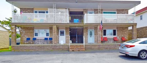 Condo, 2 Bedrooms | Exterior