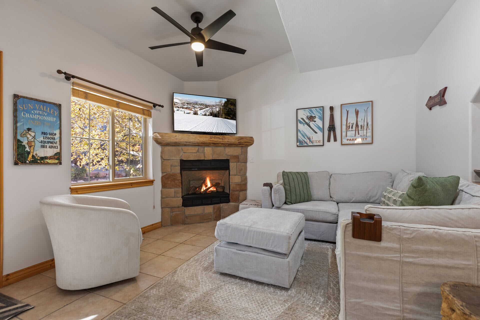 Moose Mgmt at Bear Hollow 5446 Updated and Gorgeous-Porch with Grill-DogsWelcome